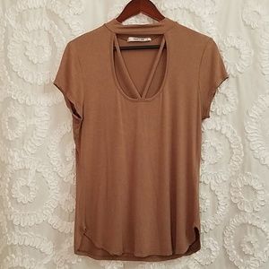 Women's Taupe/Tan Short Sleeve Top with Cut Out
